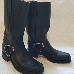 Frye Women's Harness Black Leather boots 8m